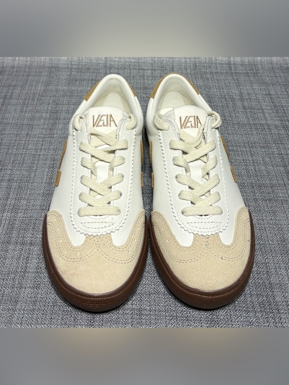 Veja Volley O.T. Leather Sneaker White/Tent/Bark Size EU 37/ US 6 - Picture 3 of 7